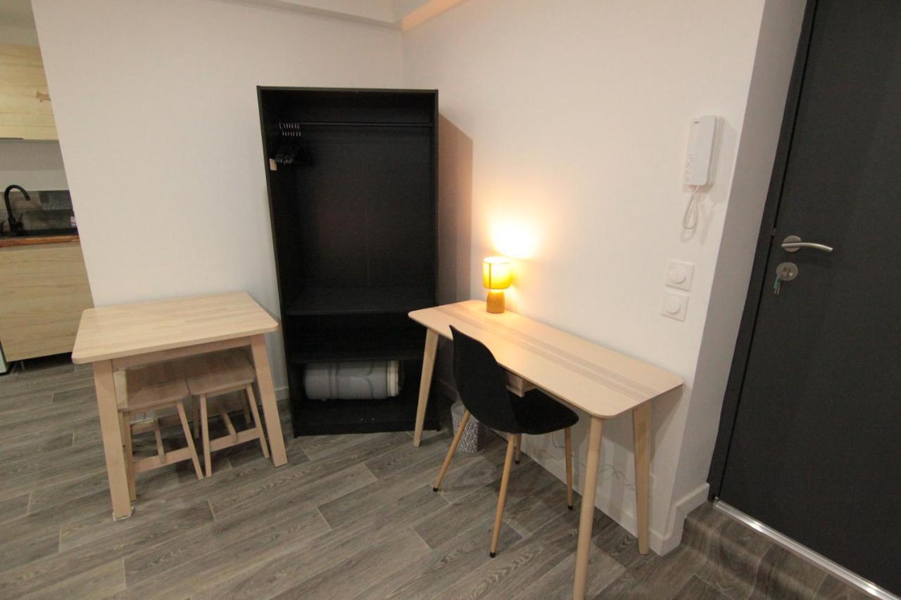 Jolis Appartements Au Coeur De Clermont Ferrand - Proche Jaude - Wifi Et Netflix Bagian luar foto